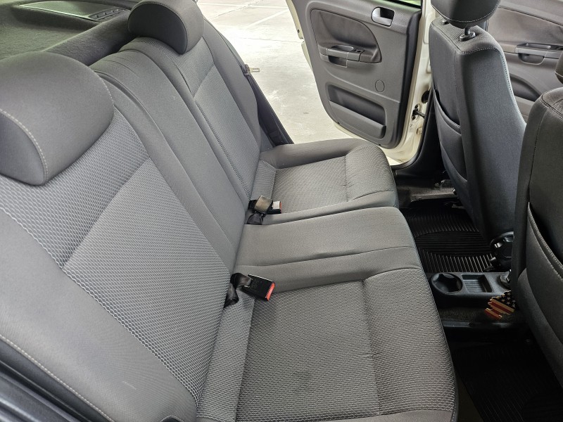 VOYAGE 1.6 MI COMFORTLINE 8V FLEX 4P MANUAL - 2012 - CAXIAS DO SUL