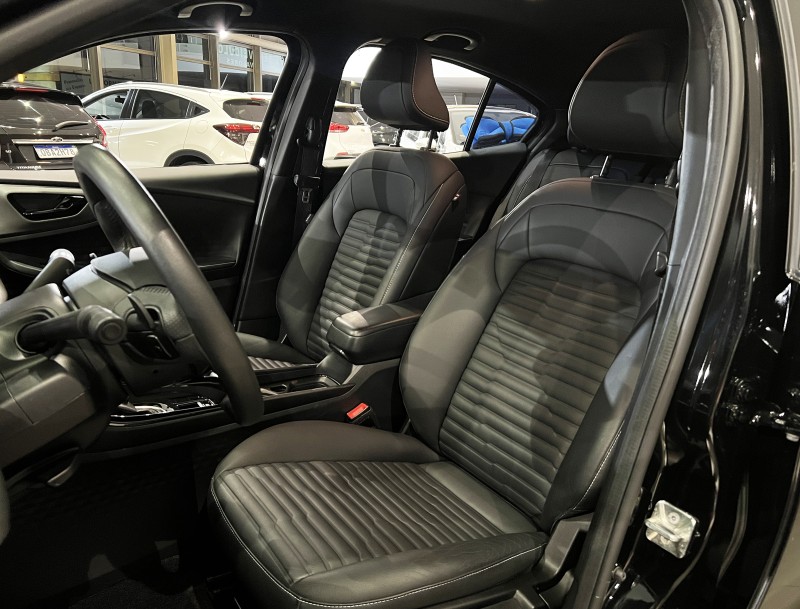 FASTBACK 1.3 LIMITED EDITION 270 TURBO FLEX 4P AUTOMÁTICO - 2023 - FARROUPILHA