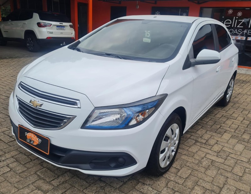 ONIX 1.4 MPFI LT 8V FLEX 4P MANUAL - 2015 - CANELA