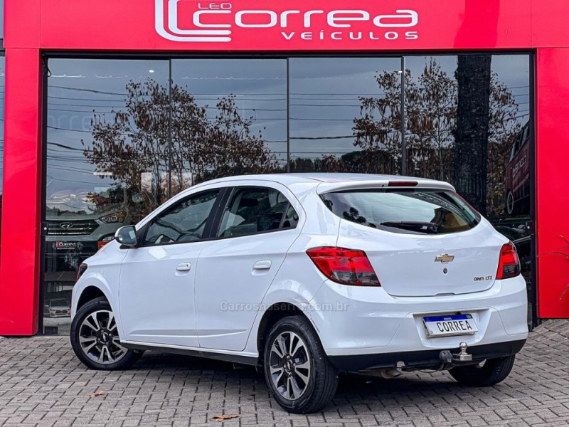 ONIX 1.4 MPFI LTZ 8V FLEX 4P AUTOMÁTICO - 2015 - CANELA