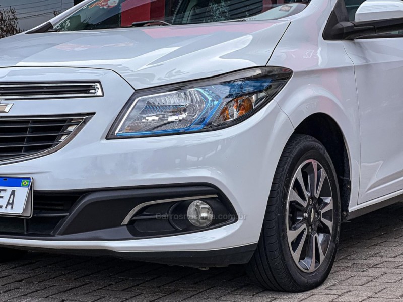 ONIX 1.4 MPFI LTZ 8V FLEX 4P AUTOMÁTICO - 2015 - CANELA