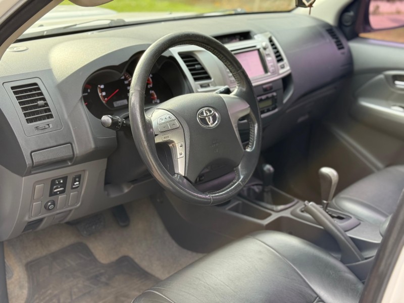 HILUX 2.7 SRV 4X4 CD 16V FLEX 4P AUTOMÁTICO - 2012 - CANELA