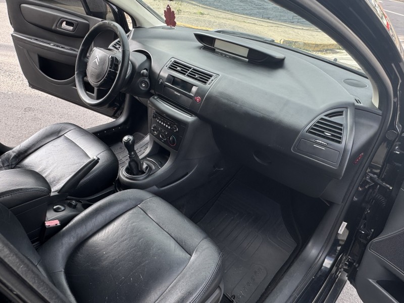 C4 2.0 GLX PALLAS 16V FLEX 4P MANUAL - 2010 - CAXIAS DO SUL