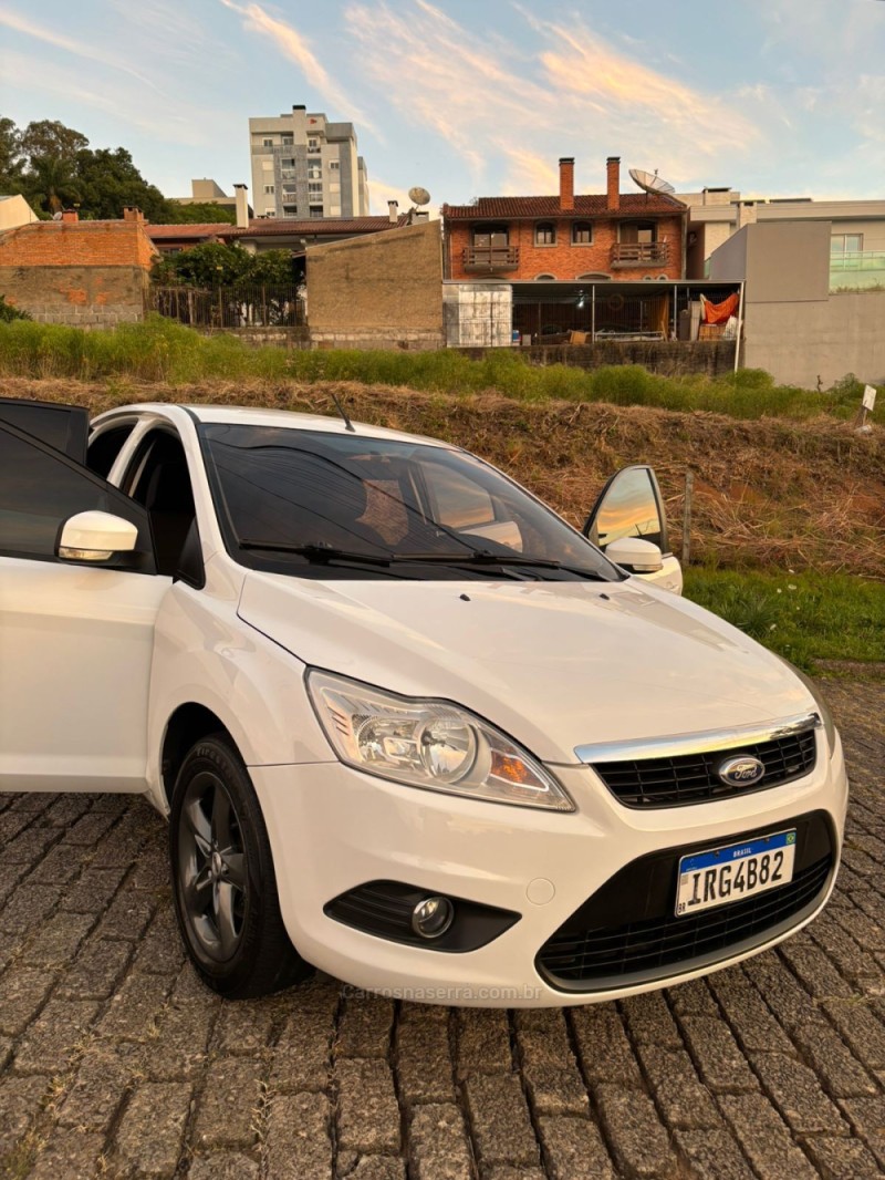 FOCUS 2.0 HC 16V FLEX 4P MANUAL - 2011 - CAXIAS DO SUL