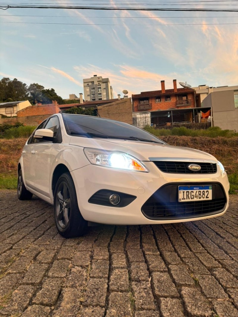 FOCUS 2.0 HC 16V FLEX 4P MANUAL - 2011 - CAXIAS DO SUL