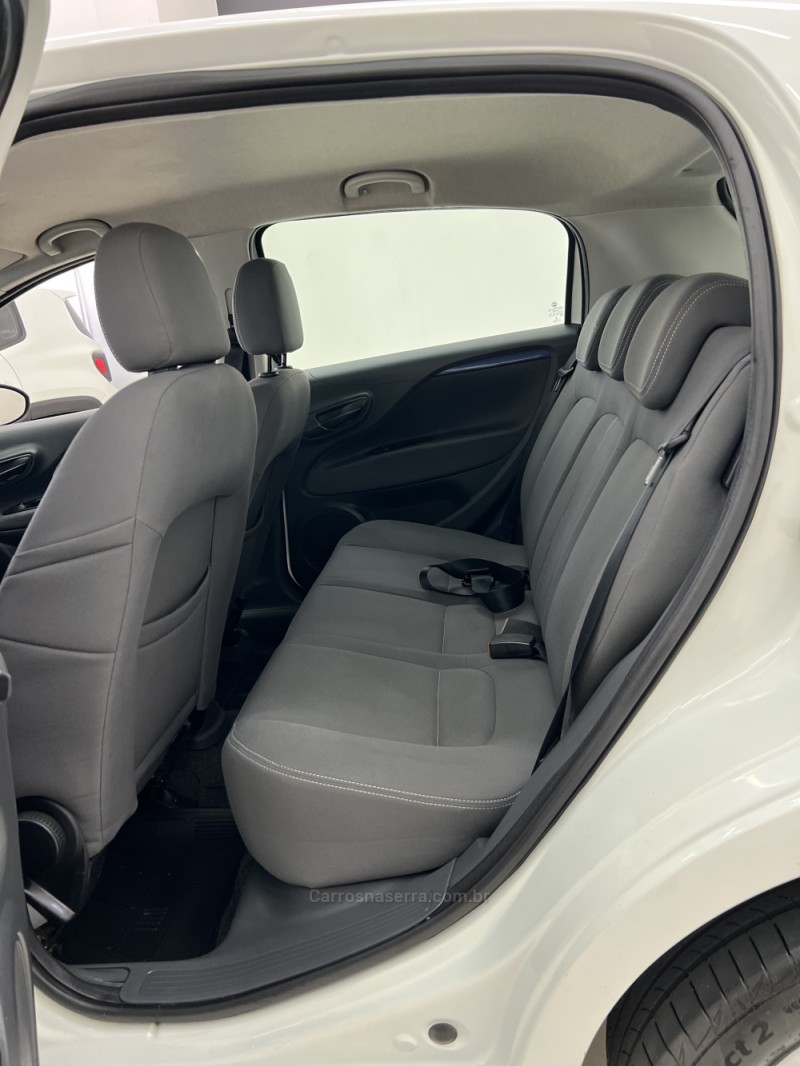 PUNTO 1.4 ATTRACTIVE 8V FLEX 4P MANUAL - 2013 - BENTO GONçALVES