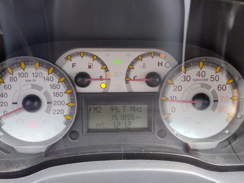 PALIO 1.8 MPI ADVENTURE LOCKER WEEKEND 8V FLEX 4P MANUAL - 2009 - VACARIA