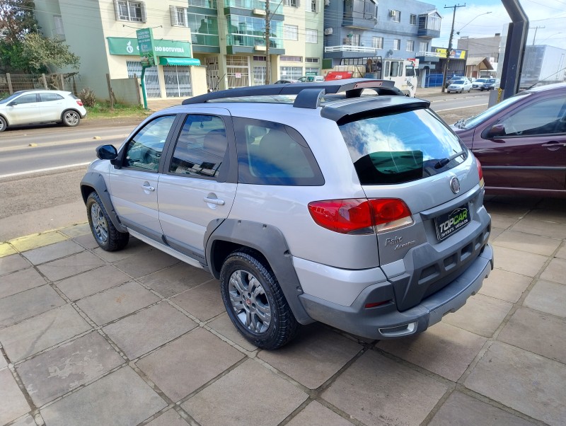 PALIO 1.8 MPI ADVENTURE LOCKER WEEKEND 8V FLEX 4P MANUAL - 2009 - VACARIA