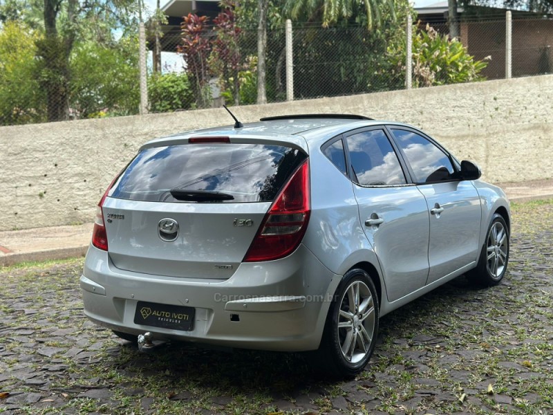 I30 2.0 MPFI GLS 16V GASOLINA 4P MANUAL - 2012 - IVOTI