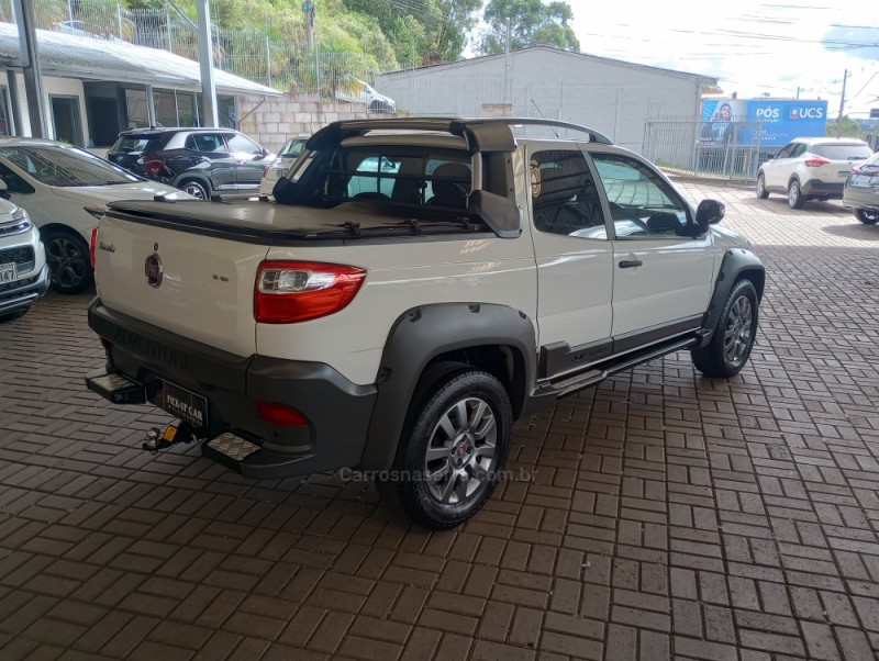 STRADA 1.8 MPI ADVENTURE CD 16V FLEX 3P MANUAL - 2015 - CAXIAS DO SUL