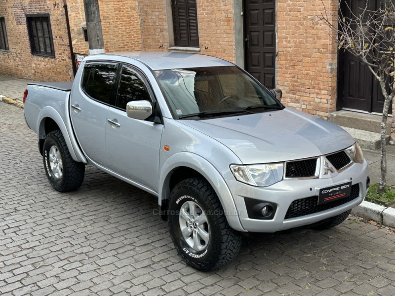 L200 TRITON 3.2 HPE 4X4 CD 16V TURBO INTERCOOLER DIESEL 4P AUTOMÁTICO - 2011 - CAXIAS DO SUL