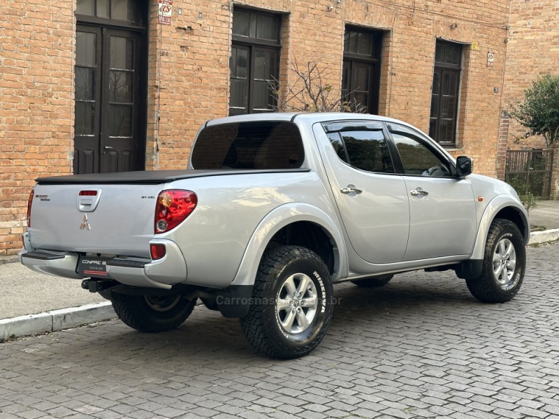 L200 TRITON 3.2 HPE 4X4 CD 16V TURBO INTERCOOLER DIESEL 4P AUTOMÁTICO - 2011 - CAXIAS DO SUL