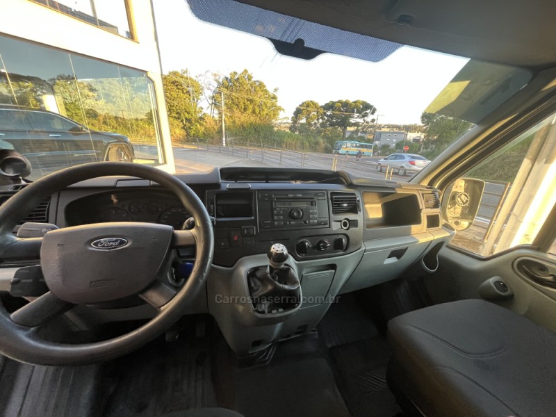 TRANSIT 2.4 CHASSI TURBO DIESEL 2P MANUAL - 2011 - GARIBALDI
