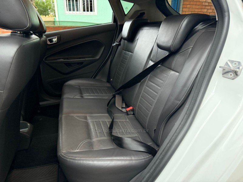 FIESTA 1.6 TITANIUM HATCH 16V FLEX 4P MANUAL - 2014 - BENTO GONçALVES