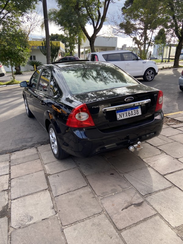 FOCUS 2.0 TITANIUM 16V FLEX 4P AUTOMÁTICO - 2012 - FARROUPILHA