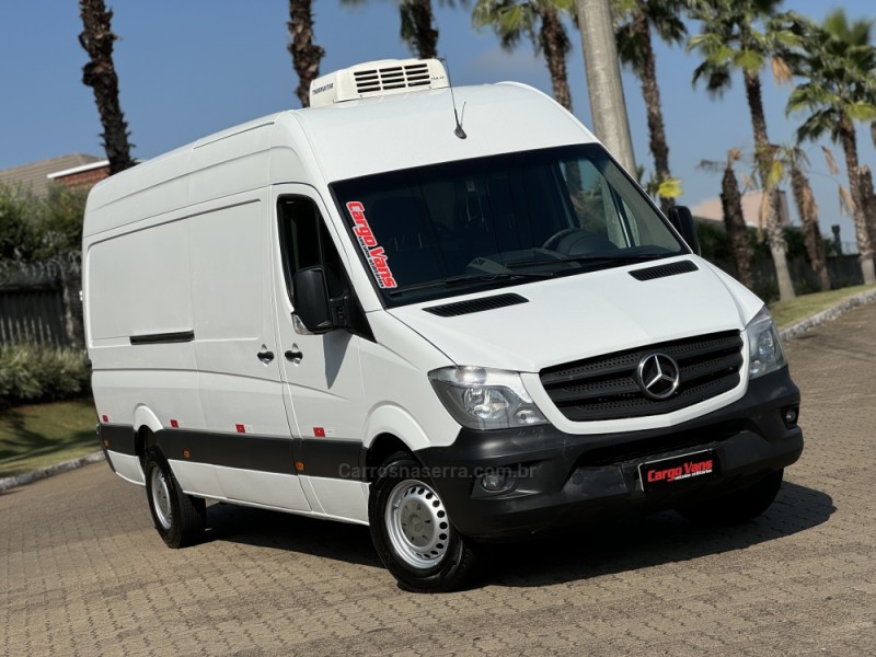 sprinter 2.2 415 cdi furgao extra longo teto alto 3p diesel manual 2017 estancia velha