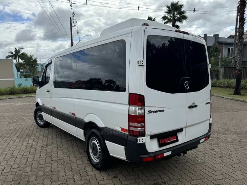 SPRINTER 2.2 415 CDI VAN 16 LUGARES TETO BAIXO 16V BI-TURBO DIESEL MANUAL - 2015 - ESTâNCIA VELHA
