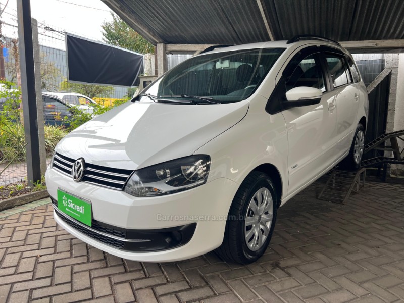SPACEFOX 1.6 MI TREND 8V FLEX 4P MANUAL - 2014 - GARIBALDI