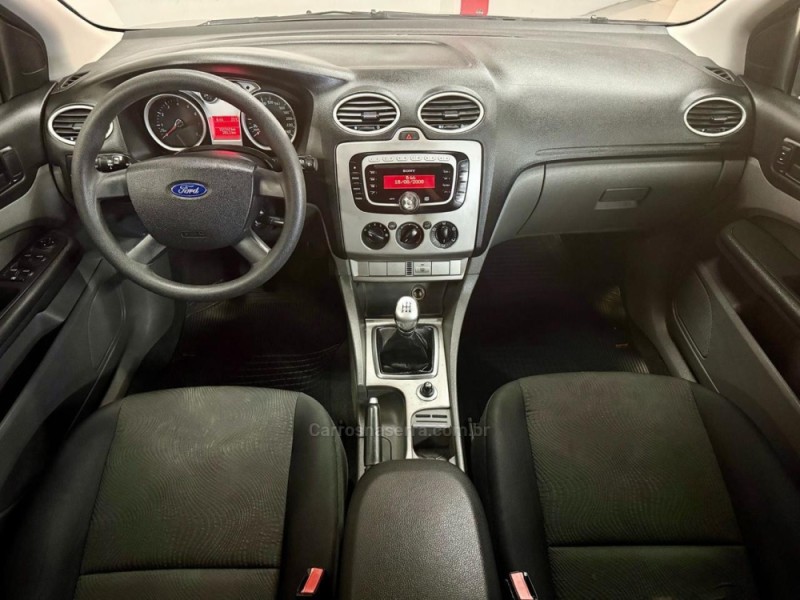 FOCUS 2.0 GLX 16V GASOLINA 4P MANUAL - 2009 - CAXIAS DO SUL