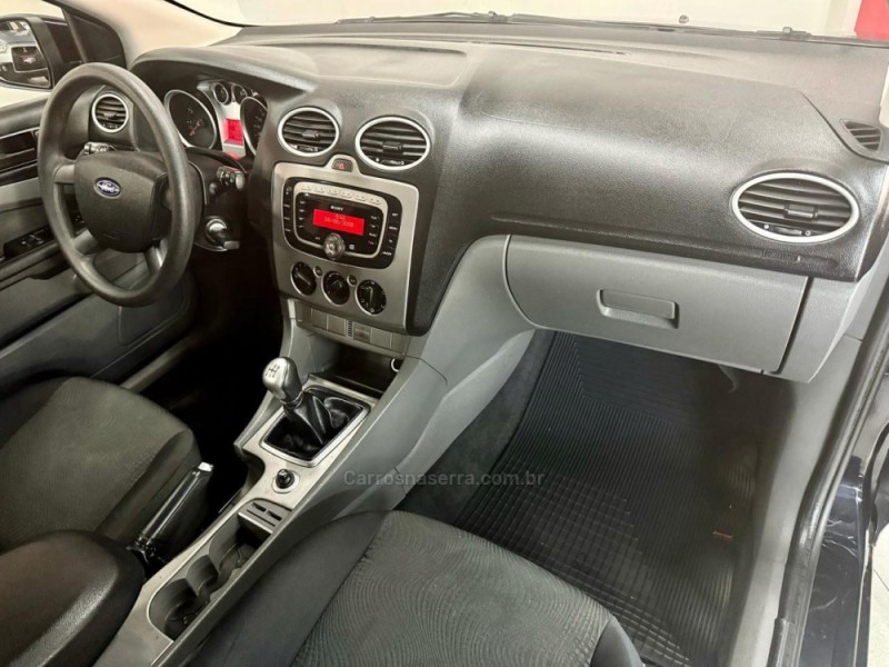 FOCUS 2.0 GLX 16V GASOLINA 4P MANUAL - 2009 - CAXIAS DO SUL
