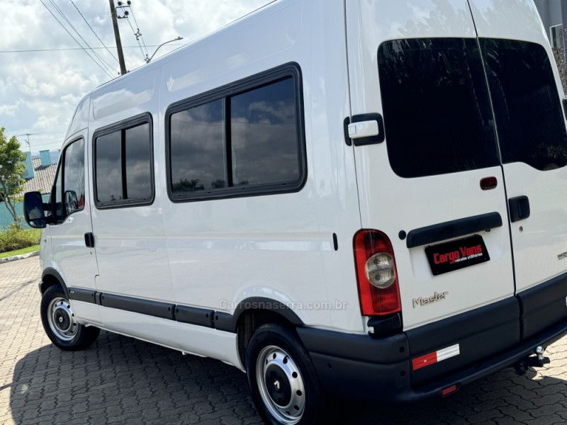 MASTER 2.3 DCI MINIBUS STANDARD L2H2 16 LUGARES 16V DIESEL 4P MANUAL - 2008 - ESTâNCIA VELHA