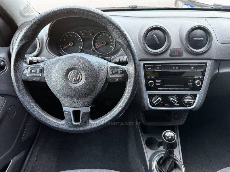 VOYAGE 1.0 MI COMFORTLINE 8V FLEX 4P MANUAL - 2016 - TRêS COROAS