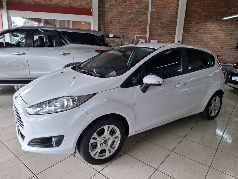 FIESTA 1.5 SE HATCH 16V FLEX 4P MANUAL - 2014 - FARROUPILHA