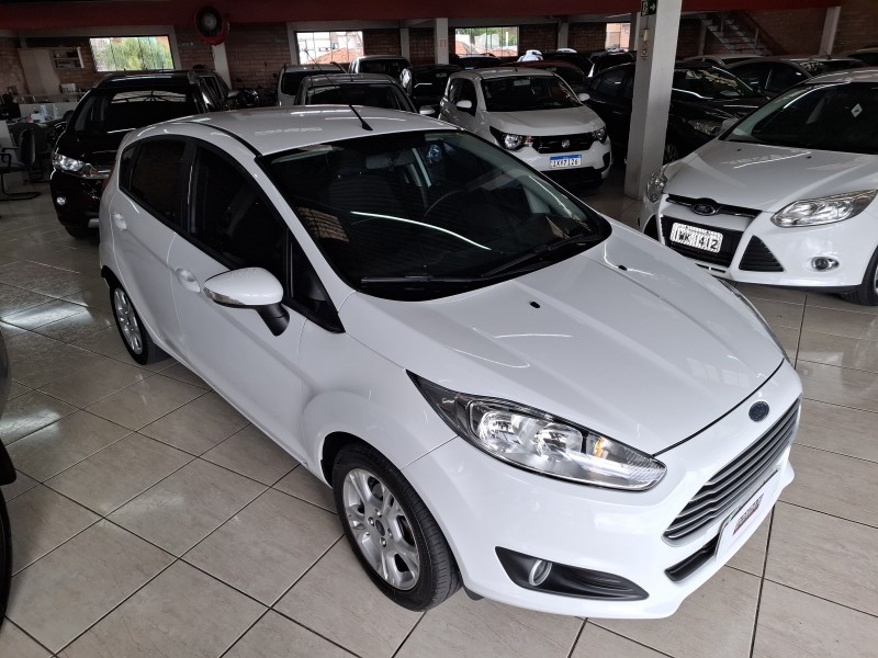 FIESTA 1.5 SE HATCH 16V FLEX 4P MANUAL - 2014 - FARROUPILHA