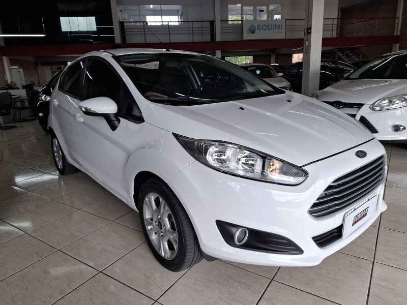 FIESTA 1.5 SE HATCH 16V FLEX 4P MANUAL - 2014 - FARROUPILHA