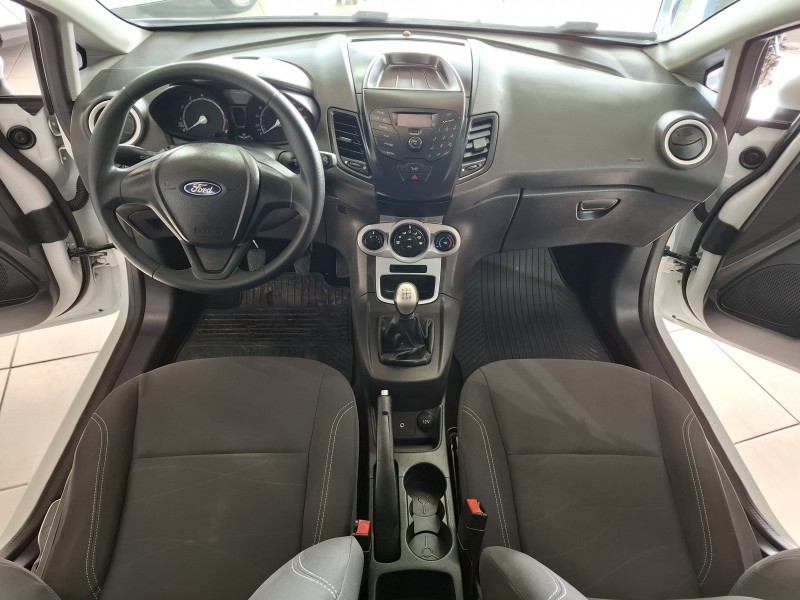 FIESTA 1.5 SE HATCH 16V FLEX 4P MANUAL - 2014 - FARROUPILHA