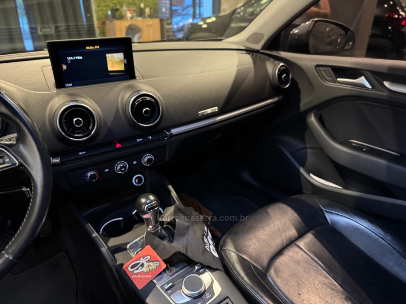 A3 1.4 TFSI SEDAN AMBIENTE 16V FLEX 4P TIPTRONIC - 2017 - FARROUPILHA