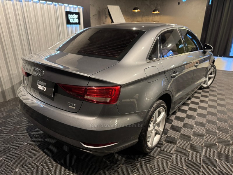 A3 1.4 TFSI SEDAN AMBIENTE 16V FLEX 4P TIPTRONIC - 2017 - FARROUPILHA
