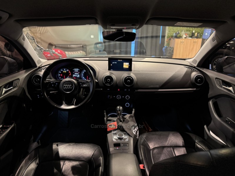 A3 1.4 TFSI SEDAN AMBIENTE 16V FLEX 4P TIPTRONIC - 2017 - FARROUPILHA