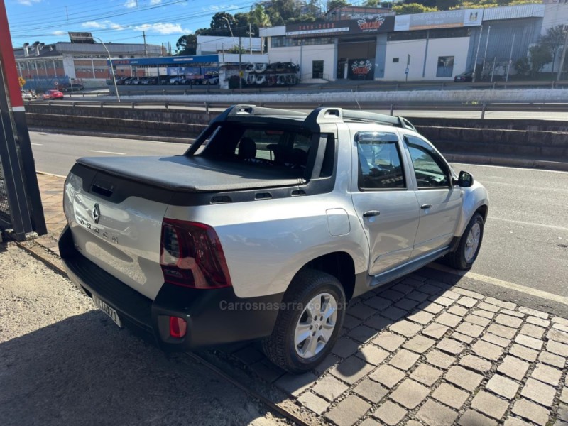 DUSTER OROCH 1.6 16V FLEX EXPRESSION 4P MANUAL - 2017 - CAXIAS DO SUL
