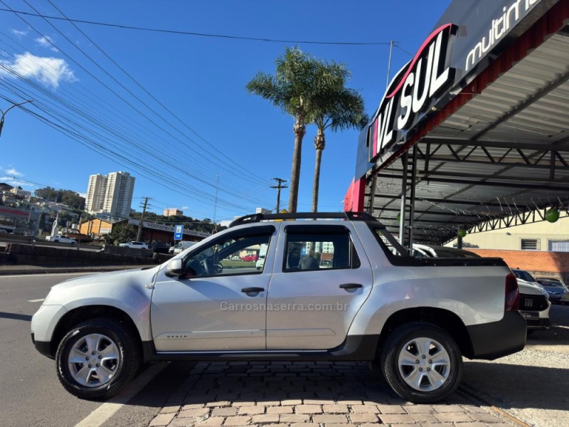 DUSTER OROCH 1.6 16V FLEX EXPRESSION 4P MANUAL - 2017 - CAXIAS DO SUL