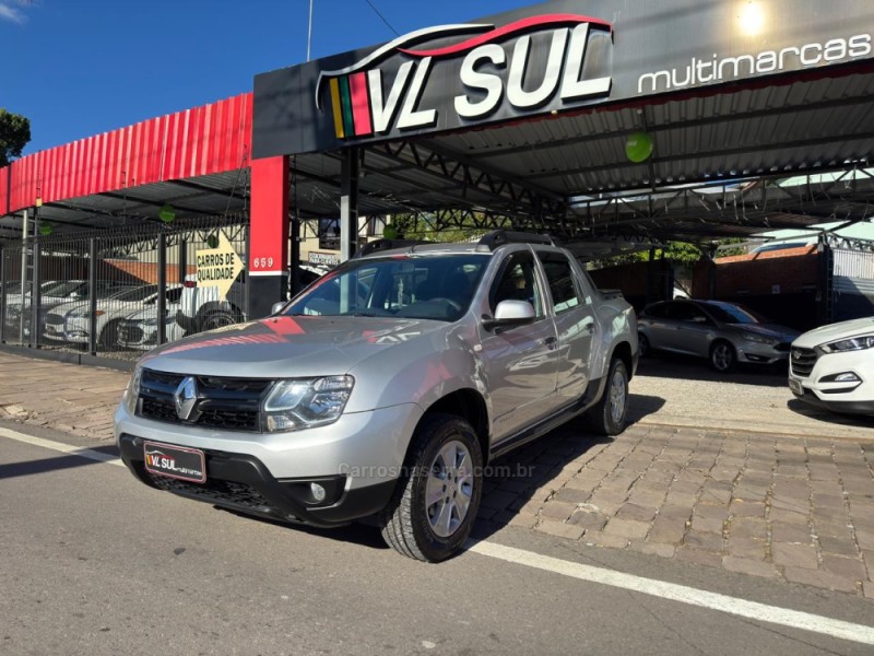 DUSTER OROCH 1.6 16V FLEX EXPRESSION 4P MANUAL - 2017 - CAXIAS DO SUL