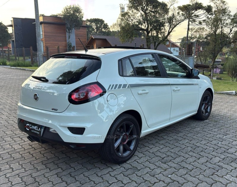 BRAVO 1.8 SPORTING 16V FLEX 4P AUTOMATIZADO - 2016 - CANELA
