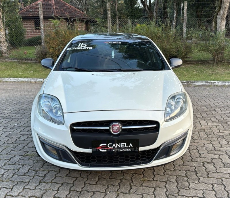 BRAVO 1.8 SPORTING 16V FLEX 4P AUTOMATIZADO - 2016 - CANELA