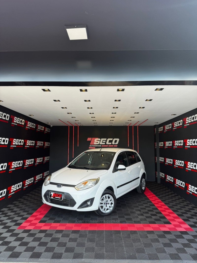 FIESTA 1.6 SE HATCH 16V FLEX 4P MANUAL - 2014 - PASSO FUNDO