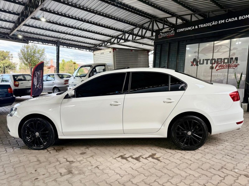JETTA 2.0 TSI HIGHLINE 211CV GASOLINA 4P TIPTRONIC - 2013 - CAXIAS DO SUL
