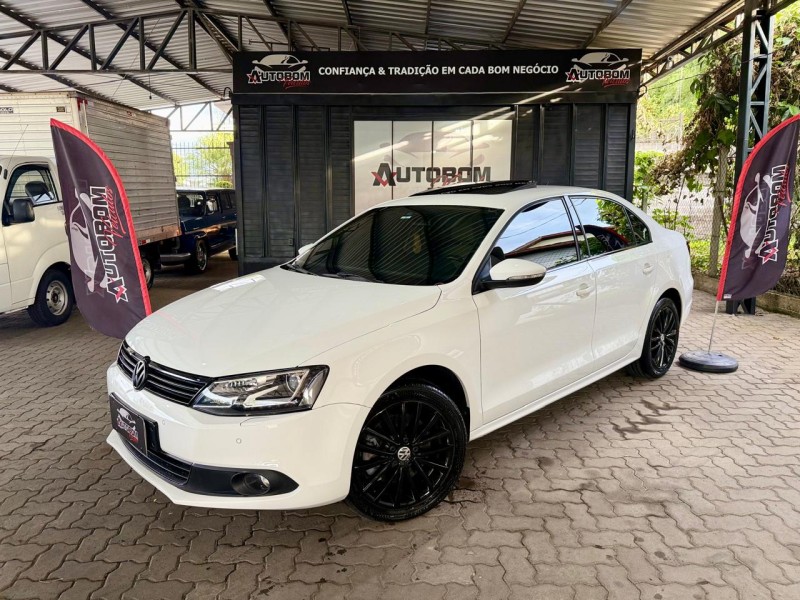 JETTA 2.0 TSI HIGHLINE 211CV GASOLINA 4P TIPTRONIC