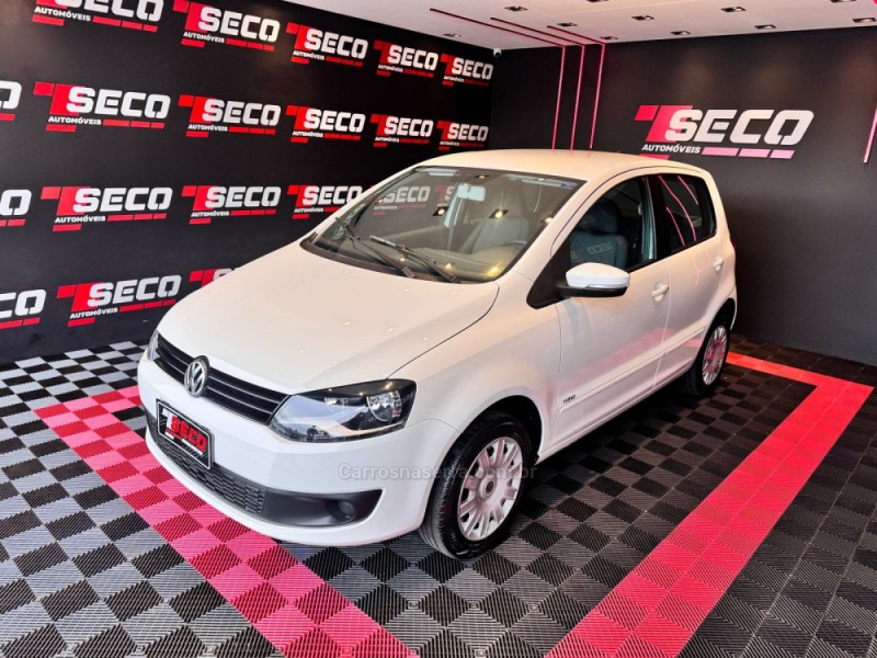 FOX 1.6 MI HIGHLINE 8V FLEX 4P MANUAL - 2014 - PASSO FUNDO