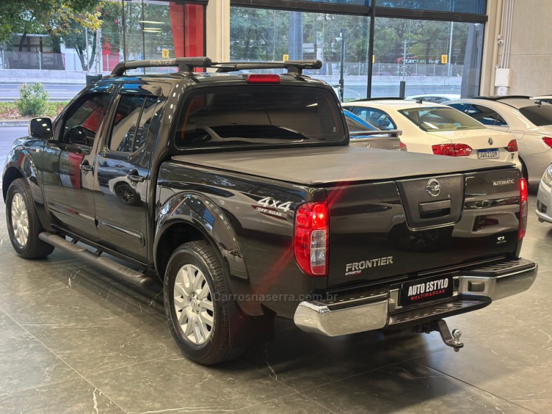 FRONTIER 2.5 SL 10 ANOS 4X4 CD TURBO ELETRONIC DIESEL 4P AUTOMÁTICO - 2014 - ESTâNCIA VELHA