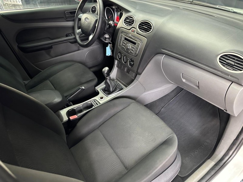 FOCUS 1.6 GLX 8V FLEX 4P MANUAL - 2013 - CAXIAS DO SUL