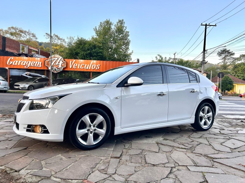 CRUZE 1.8 LTZ SPORT6 16V FLEX 4P AUTOMÁTICO - 2014 - TRêS COROAS
