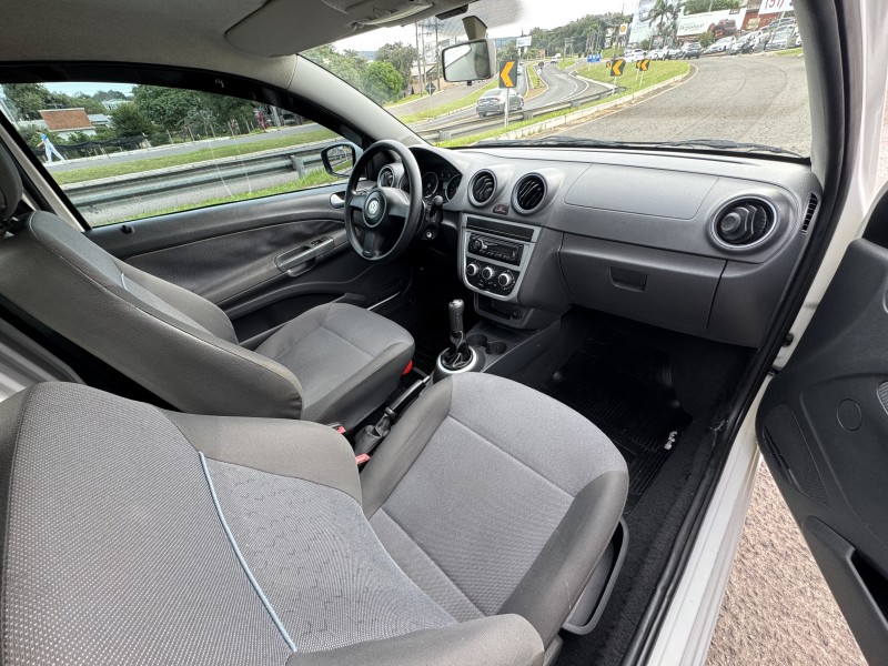 SAVEIRO 1.6 MI CS 8V FLEX 2P MANUAL G.V - 2013 - DOIS IRMãOS