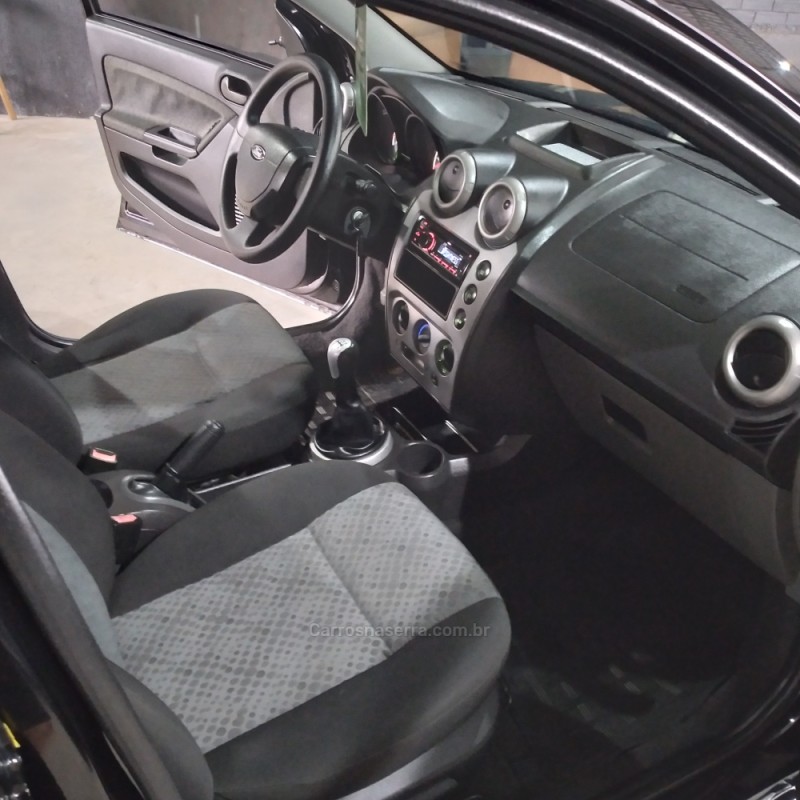 FIESTA 1.6 MPI HATCH 8V FLEX 4P MANUAL - 2013 - NOVO HAMBURGO