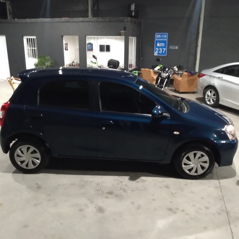 FIESTA 1.6 MPI HATCH 8V FLEX 4P MANUAL - 2013 - NOVO HAMBURGO