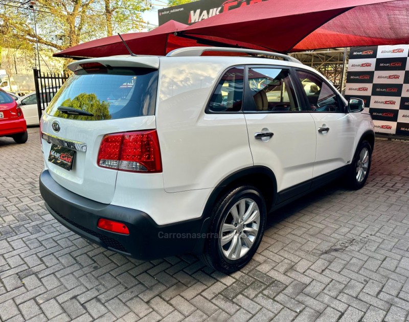 SORENTO 3.5 4X4 V6 24V GASOLINA 4P AUTOMÁTICO - 2011 - ESTâNCIA VELHA