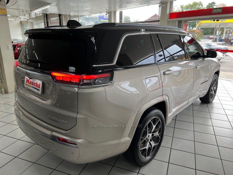 COMMANDER 1.3 OVERLAND T270 16V 4X2 TURBO FLEX 4P AUTOMÁTICO - 2023 - CAXIAS DO SUL